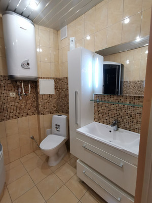 Продам двухкомнатную (2-комн.) квартиру, Старовского ул, 22/1, Сыктывкар г