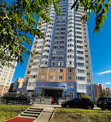 Продам однокомнатную (1-комн.) квартиру, Защитников Москвы пр-кт, 7к1, Москва г