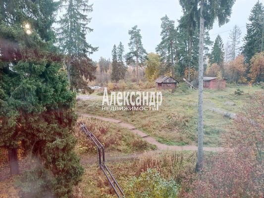 Продам трехкомнатную (3-комн.) квартиру, Центральная ул, 8, Селезнево п