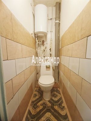 Продам трехкомнатную (3-комн.) квартиру, Центральная ул, 8, Селезнево п