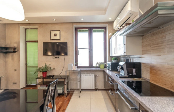 Продам трехкомнатную (3-комн.) квартиру, Удальцова ул, 85ака, Москва г