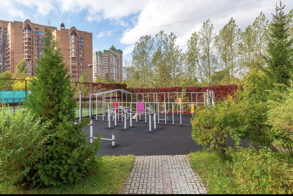 Продам трехкомнатную (3-комн.) квартиру, Удальцова ул, 85ака, Москва г