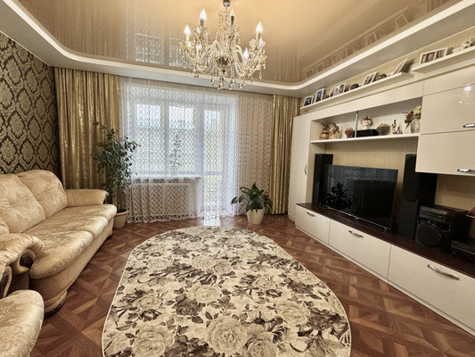 Продам трехкомнатную (3-комн.) квартиру, Карла Либкнехта ул, 83, Киров г