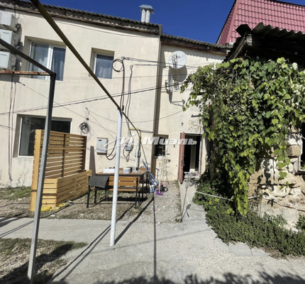 Продам многокомнатную квартиру, Красноармейская ул, 65, Симферополь г