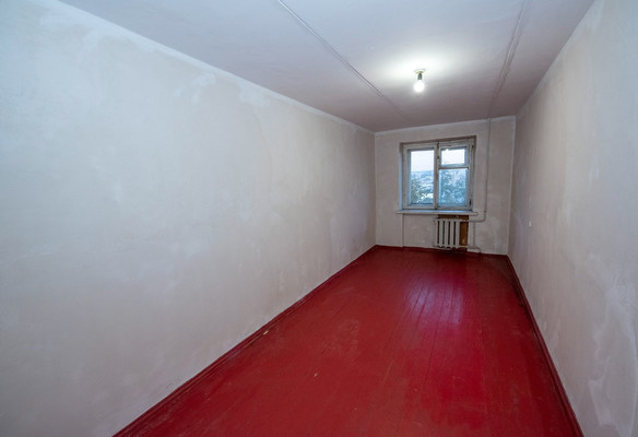 Продам двухкомнатную (2-комн.) квартиру, Халтурина ул, 1, Мурманск г