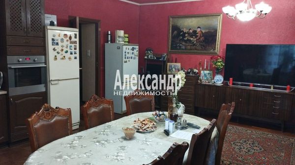 Продам двухкомнатную (2-комн.) квартиру, 8-я Советская ул, д. 25, Санкт-Петербург г