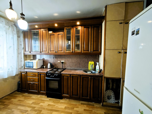 Продам трехкомнатную (3-комн.) квартиру, Героев Десантников ул, 65к1, Новороссийск г