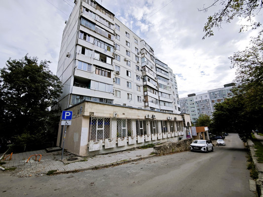 Продам трехкомнатную (3-комн.) квартиру, Героев Десантников ул, 65к1, Новороссийск г