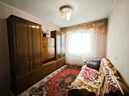 Продам трехкомнатную (3-комн.) квартиру, Героев Десантников ул, 65к1, Новороссийск г