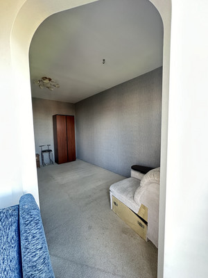 Продам трехкомнатную (3-комн.) квартиру, Озерная ул, 15, Калининград г