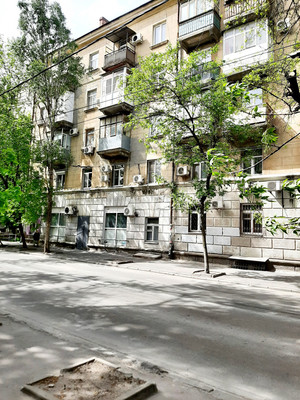 Продам трехкомнатную (3-комн.) квартиру, 20-я линия ул, 60, Ростов-на-Дону г