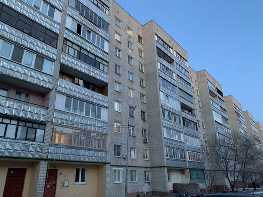 Продам двухкомнатную (2-комн.) квартиру, Карагандинская ул, 6а, Казань г