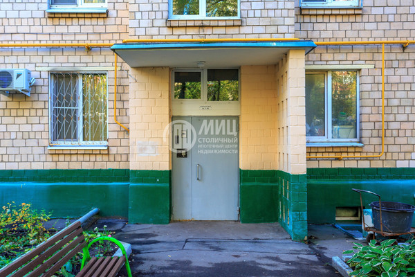 Продам однокомнатную (1-комн.) квартиру, Флотская ул, 26, Москва г