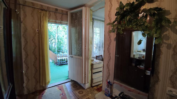 Продам трехкомнатную (3-комн.) квартиру, Севастопольская ул, 87, Симферополь г