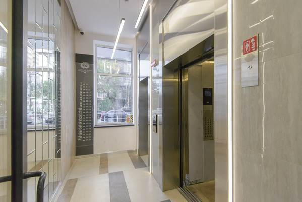 Продам двухкомнатную (2-комн.) квартиру, Мечникова ул, 110к2, Ростов-на-Дону г