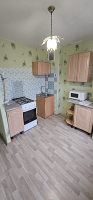 Продам двухкомнатную (2-комн.) квартиру, Молодежная (Росляково р-н) ул, 19, Мурманск г