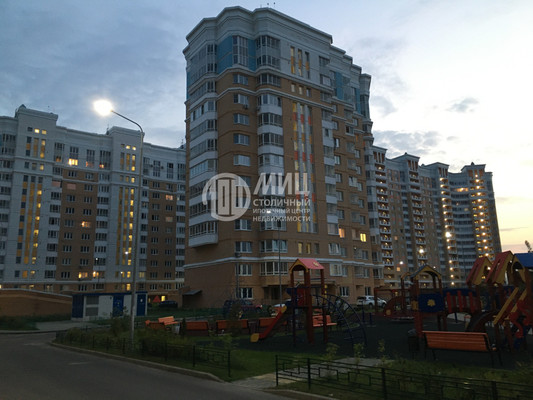 Продам двухкомнатную (2-комн.) квартиру, 6-я Радиальная ул, 3к4, Москва г