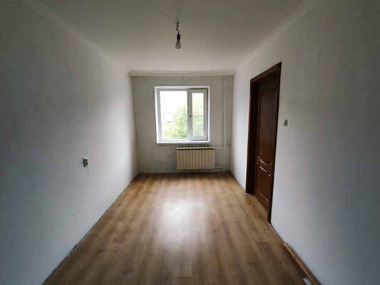 Продам двухкомнатную (2-комн.) квартиру, Фабричная ул, 7, Калининец рп