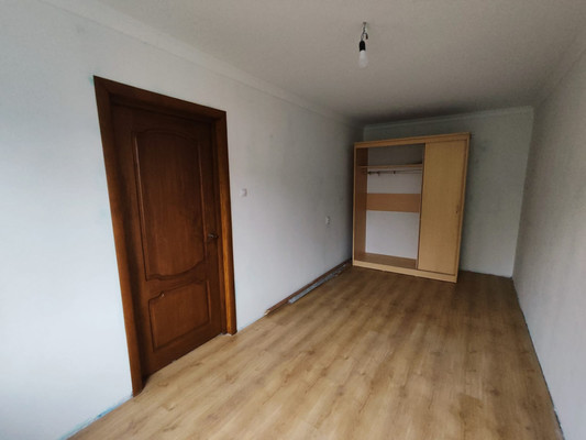 Продам двухкомнатную (2-комн.) квартиру, Фабричная ул, 7, Калининец рп