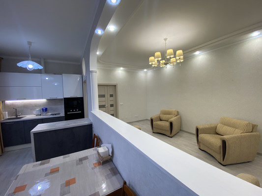 Продам трехкомнатную (3-комн.) квартиру, Ленина ул, 34а, Нижневартовск г