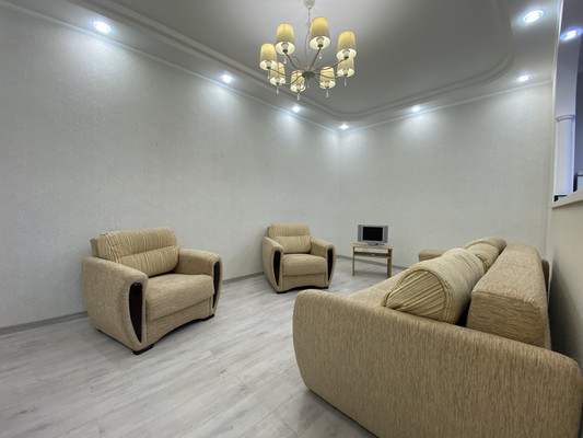 Продам трехкомнатную (3-комн.) квартиру, Ленина ул, 34а, Нижневартовск г