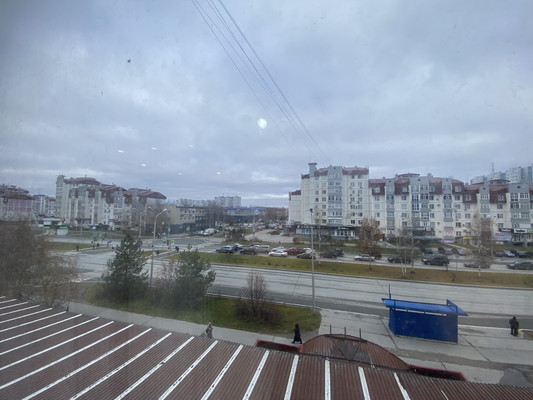 Продам трехкомнатную (3-комн.) квартиру, Ленина ул, 34а, Нижневартовск г