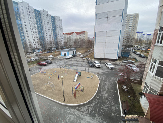 Продам трехкомнатную (3-комн.) квартиру, Ленина ул, 34а, Нижневартовск г