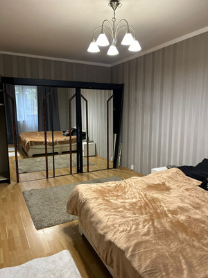 Продам двухкомнатную (2-комн.) квартиру, Дмитровка Б. ул, 27, Москва г