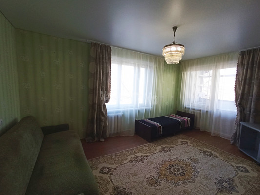 Сдам двухкомнатную (2-комн.) квартиру, Советская ул, 248, Крымск г