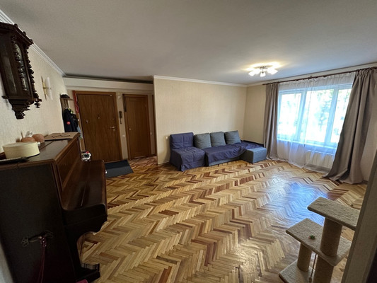 Продам трехкомнатную (3-комн.) квартиру, Зеленодольская ул, 7к3, Москва г