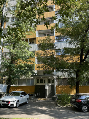 Продам трехкомнатную (3-комн.) квартиру, Кутузова ул, 3, Москва г