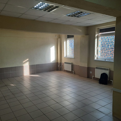 Продам коммерческое помещение 84,1 м2, Дрожжевая ул, 16В, Калининград г