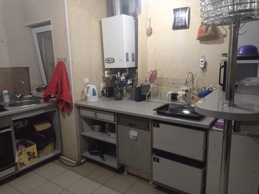 Продам многокомнатную квартиру, Красноармейская ул, 65, Симферополь г