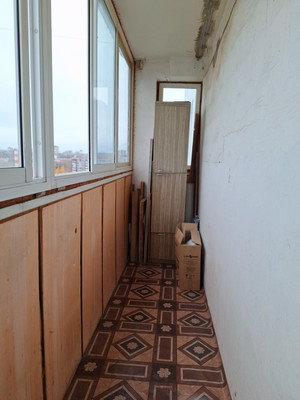 Продам трехкомнатную (3-комн.) квартиру, Московская ул, 107, Киров г