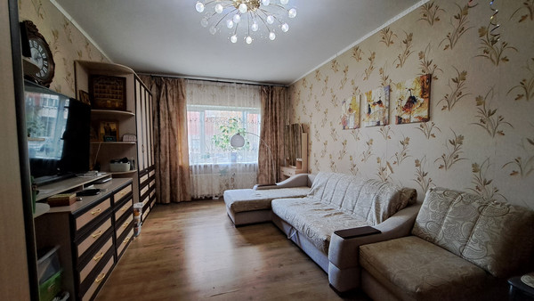 Продам двухкомнатную (2-комн.) квартиру, Ленская ул, 19к1, Санкт-Петербург г