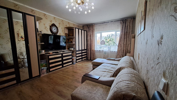 Продам двухкомнатную (2-комн.) квартиру, Ленская ул, 19к1, Санкт-Петербург г