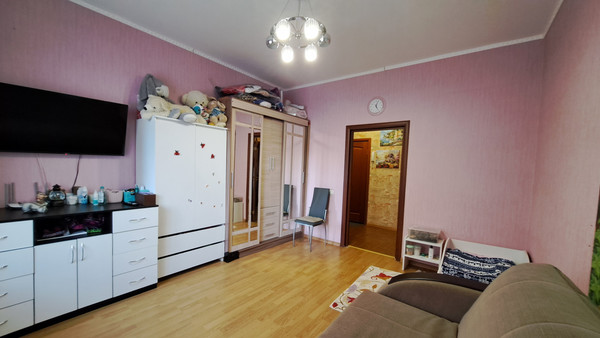 Продам двухкомнатную (2-комн.) квартиру, Ленская ул, 19к1, Санкт-Петербург г