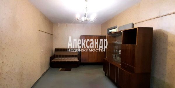 Продам однокомнатную (1-комн.) квартиру, Композиторов ул, д. 11 корп. 1, Санкт-Петербург г