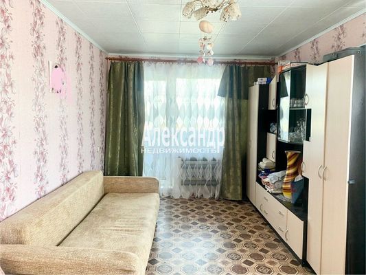 Продам двухкомнатную (2-комн.) квартиру, Новая ул, 5, Михалёво с