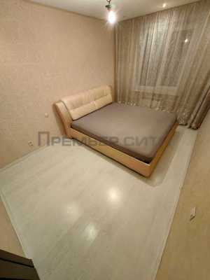 Продам двухкомнатную (2-комн.) квартиру, Первых Коммунаров ул, 12, Калуга г