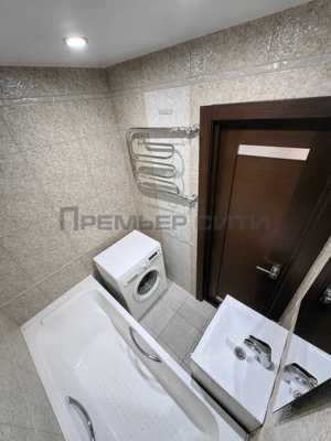 Продам двухкомнатную (2-комн.) квартиру, Первых Коммунаров ул, 12, Калуга г