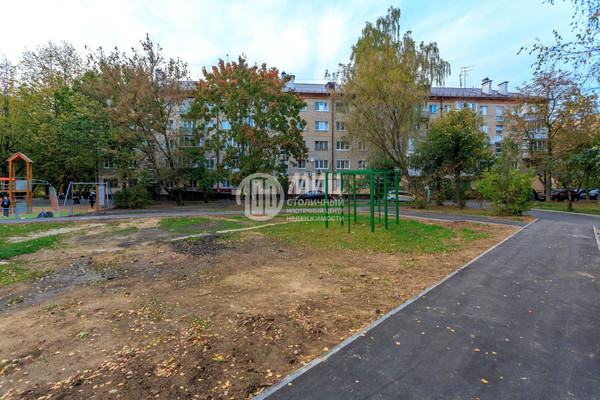 Продам однокомнатную (1-комн.) квартиру, Спортивная ул, 1, Дедовск г