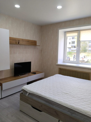 Продам двухкомнатную (2-комн.) квартиру, Школьный пер, 10, Сыктывкар г