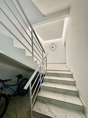 Продам однокомнатную (1-комн.) квартиру, Володарского ул, 179а, Киров г