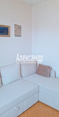 Продам трехкомнатную (3-комн.) квартиру, Королёва пр-кт, 24к1, Санкт-Петербург г