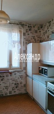 Продам трехкомнатную (3-комн.) квартиру, Королёва пр-кт, 24к1, Санкт-Петербург г