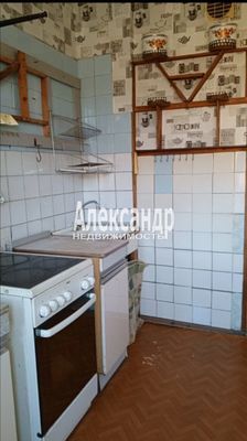 Продам трехкомнатную (3-комн.) квартиру, Королёва пр-кт, 24к1, Санкт-Петербург г