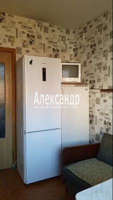 Продам трехкомнатную (3-комн.) квартиру, Королёва пр-кт, 24к1, Санкт-Петербург г