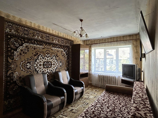 Продам трехкомнатную (3-комн.) квартиру, 54, Мельчевка п