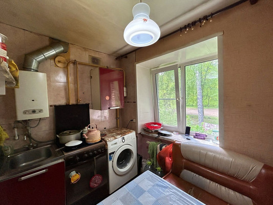 Продам двухкомнатную (2-комн.) квартиру, Армейская ул, 93, Жуковка д